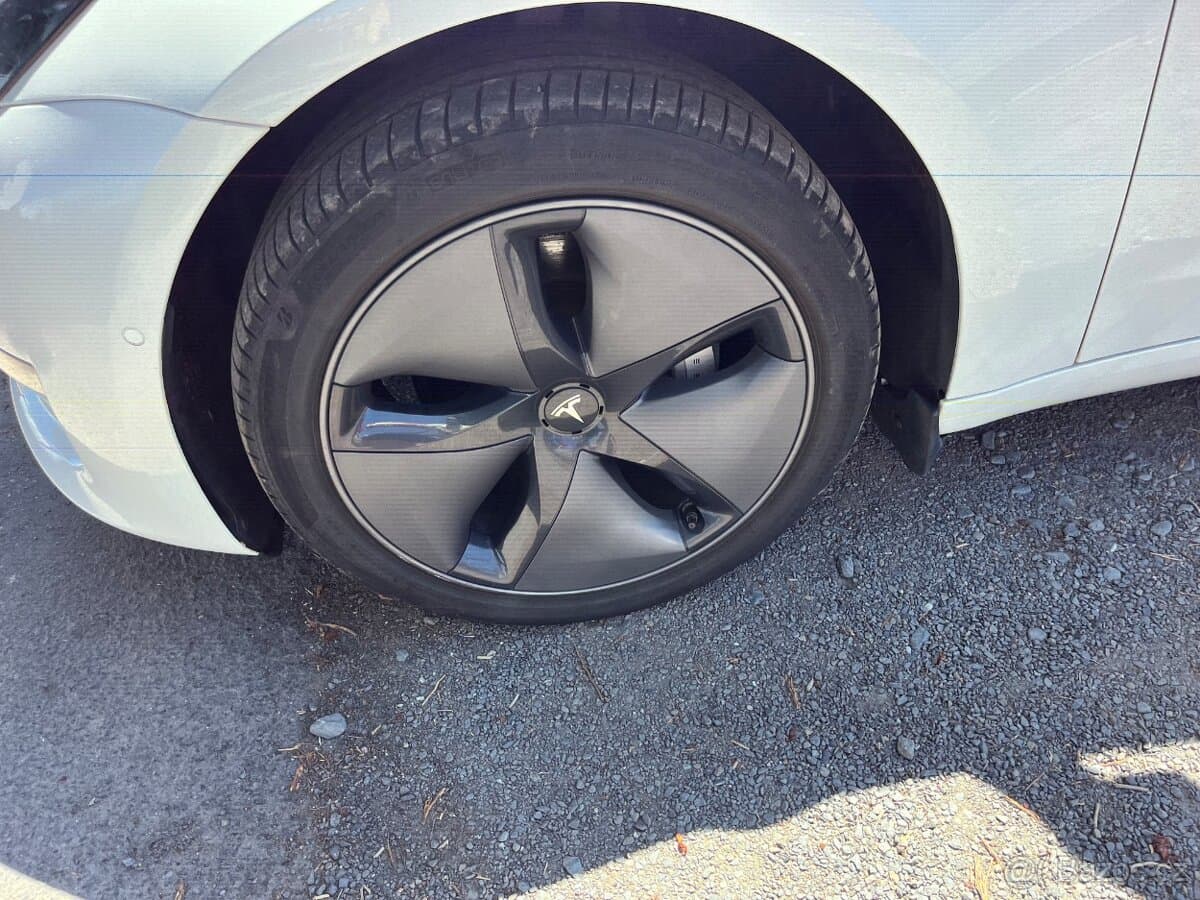 2020 Tesla MODEL 3 - 18
