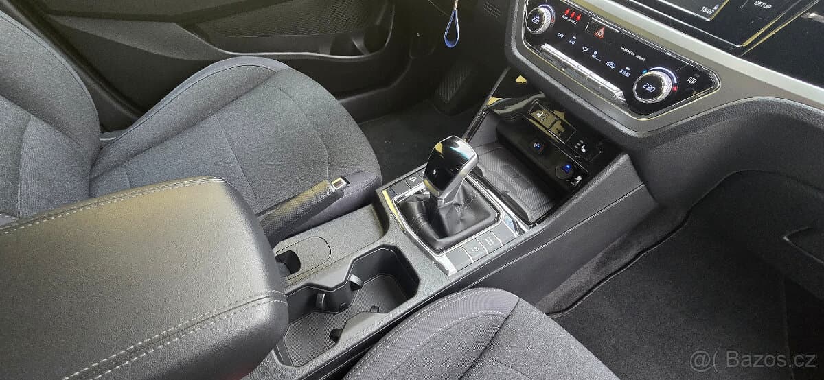 2023 SsangYong KORANDO - 18