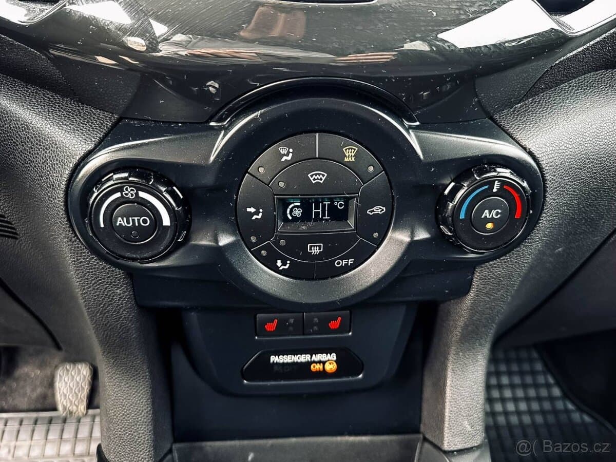 2016 Ford ECOSPORT - 18