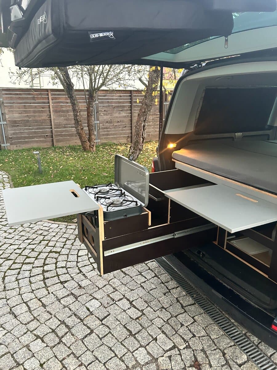 Volkswagen MULTIVAN - 18