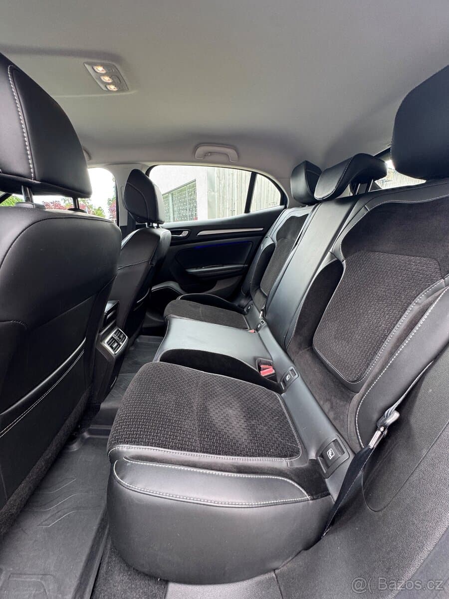 2019 Renault MEGANE - 18