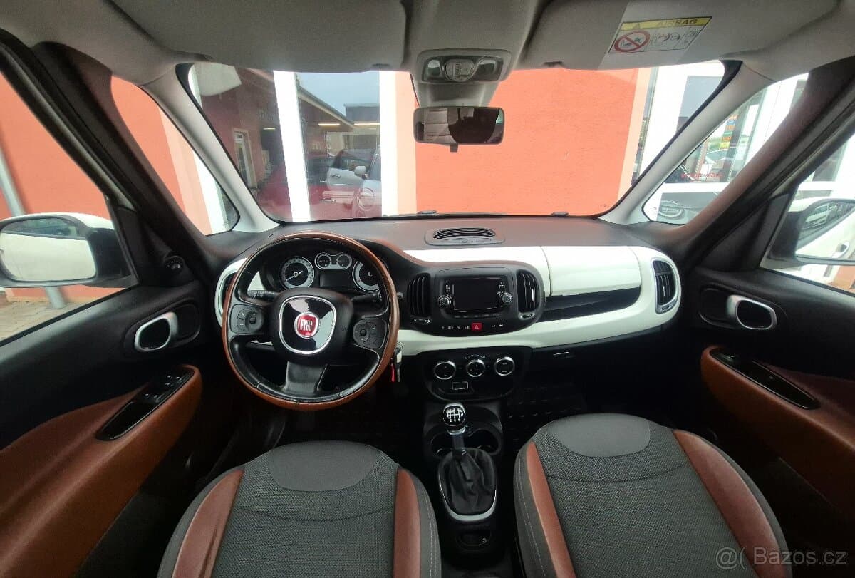 2018 Fiat 500L - 18