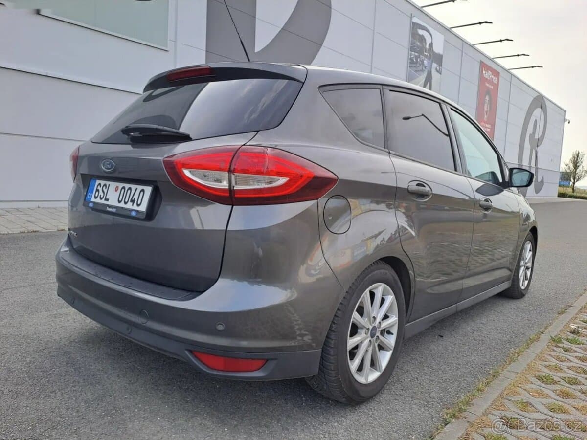 2015 Ford C-MAX - 18
