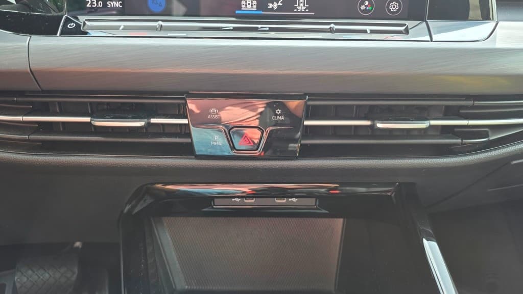 2024 Volkswagen GOLF - 18