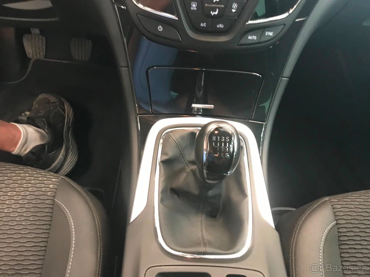 2016 Opel INSIGNIA - 18