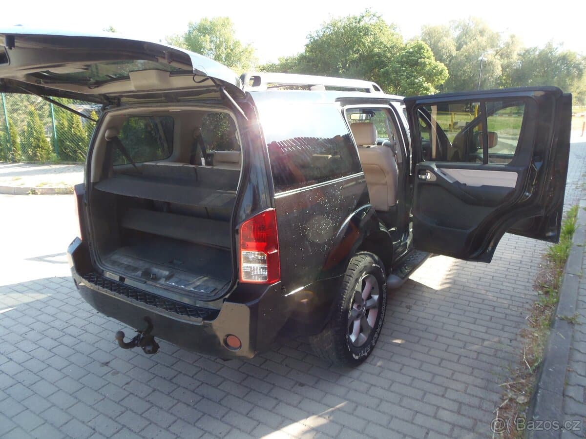 2009 Nissan PATHFINDER - 18