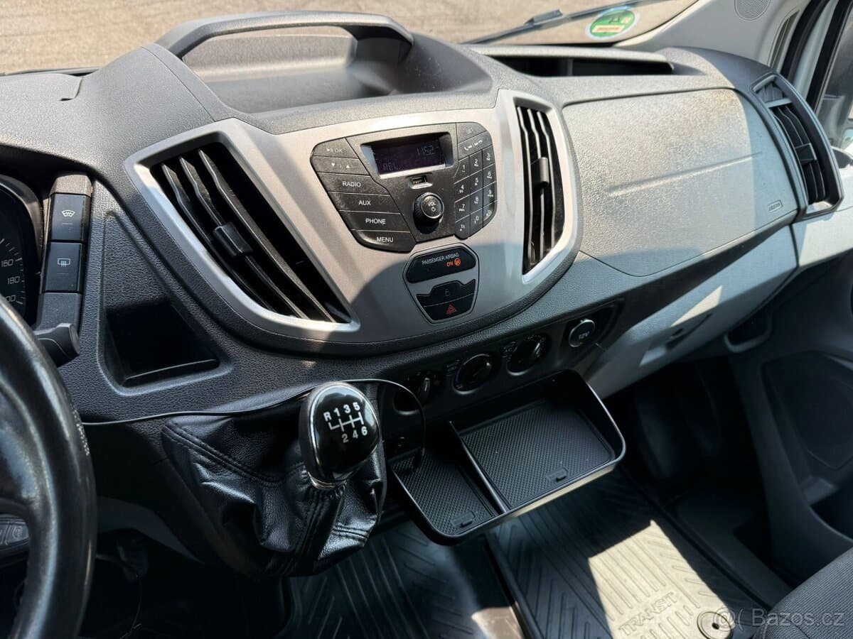 2018 Ford TRANSIT - 18