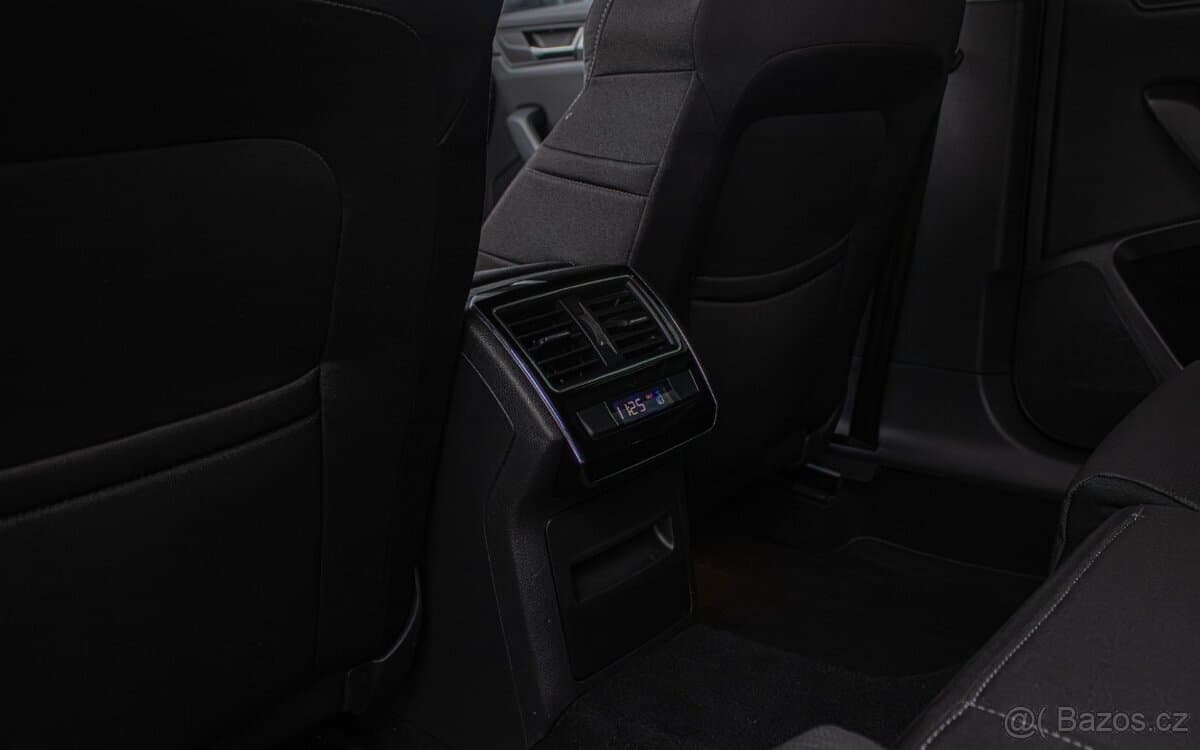 2018 Škoda SUPERB - 18