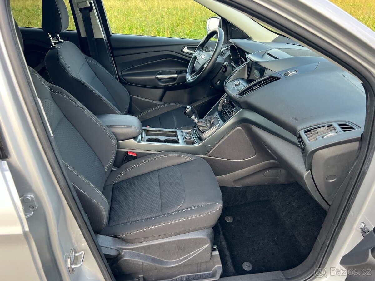 2017 Ford KUGA - 18
