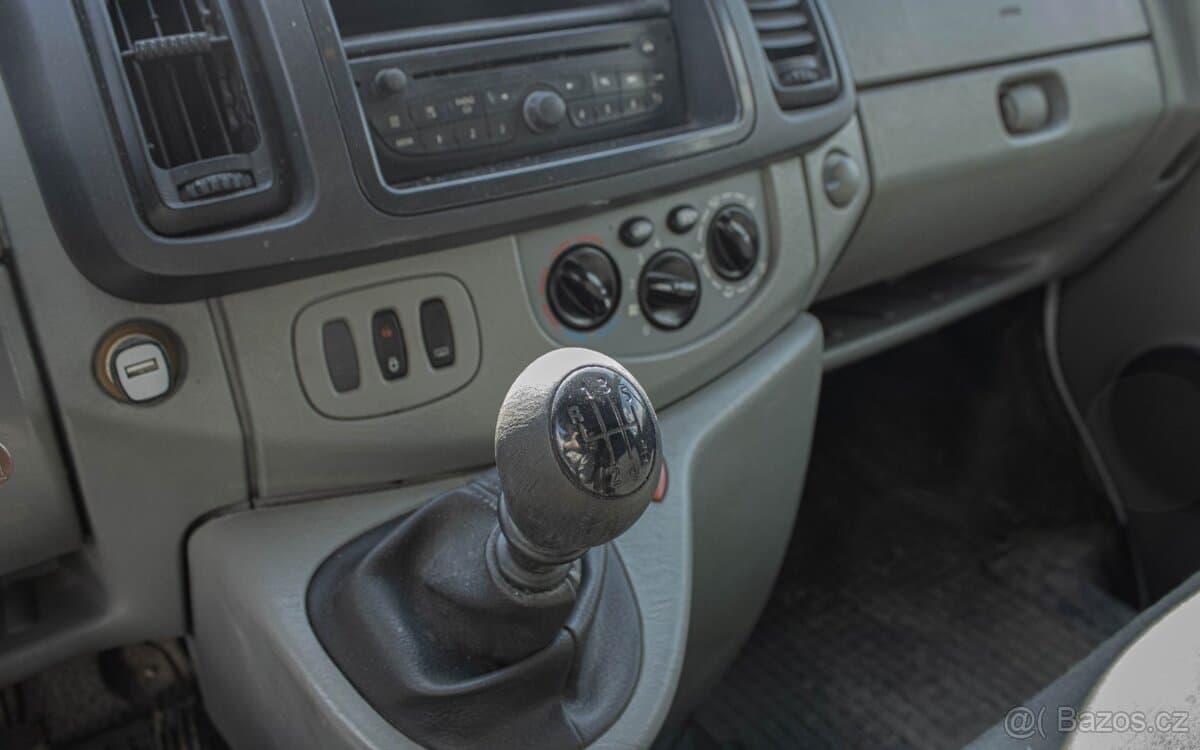 2011 Opel VIVARO - 18