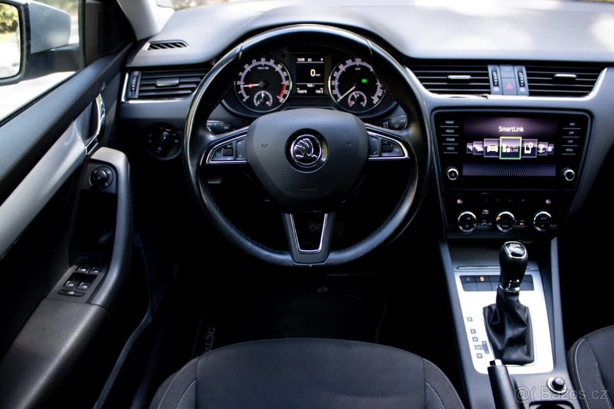 Škoda OCTAVIA - 18