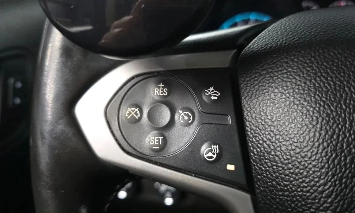 2020 Chevrolet COLORADO - 18