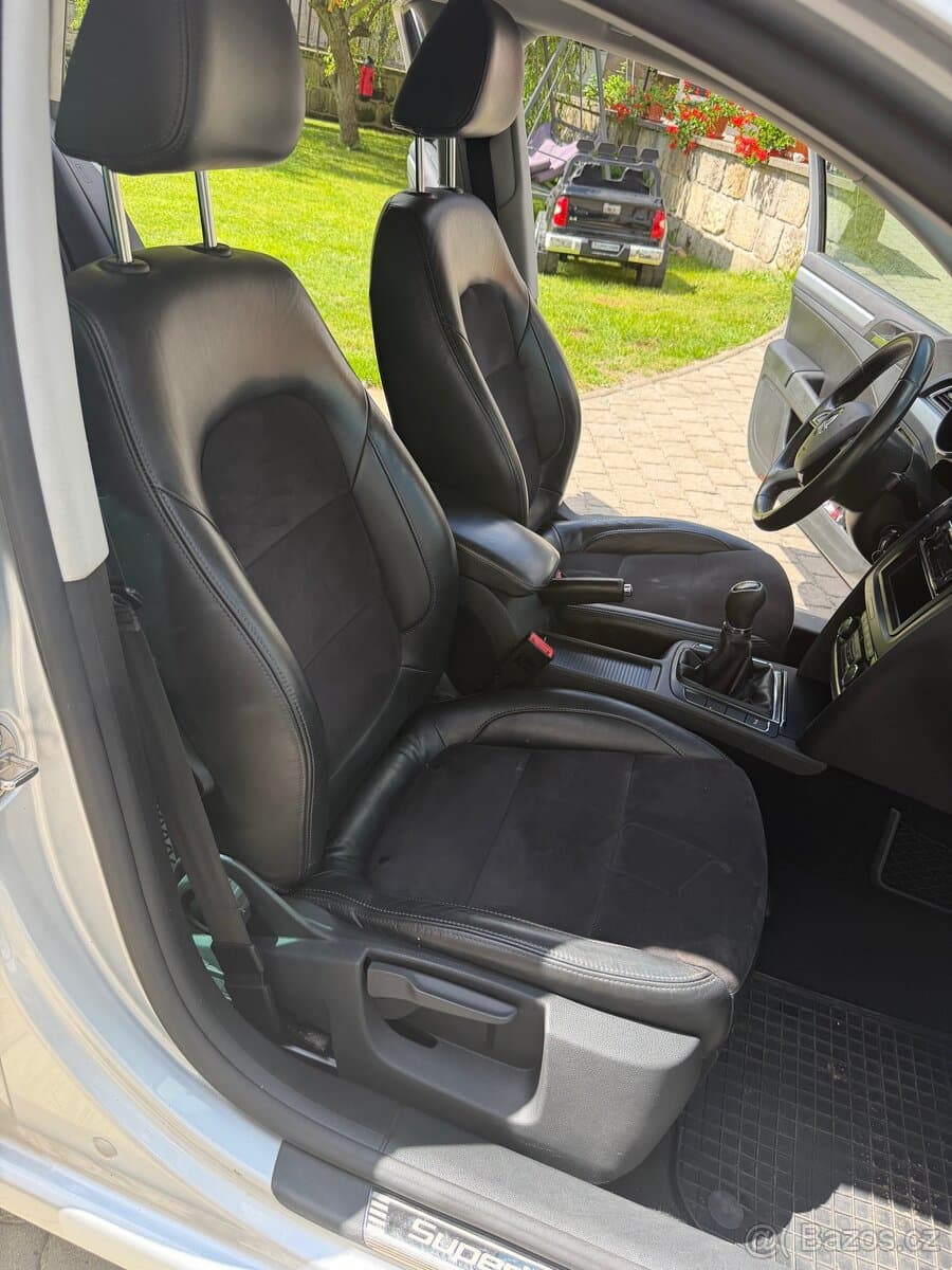 2014 Škoda SUPERB - 18
