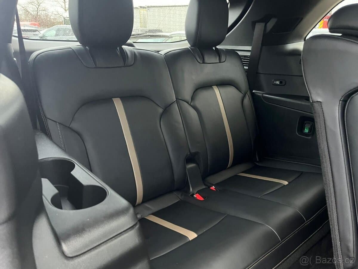 2025 Mazda CX-80 - 18