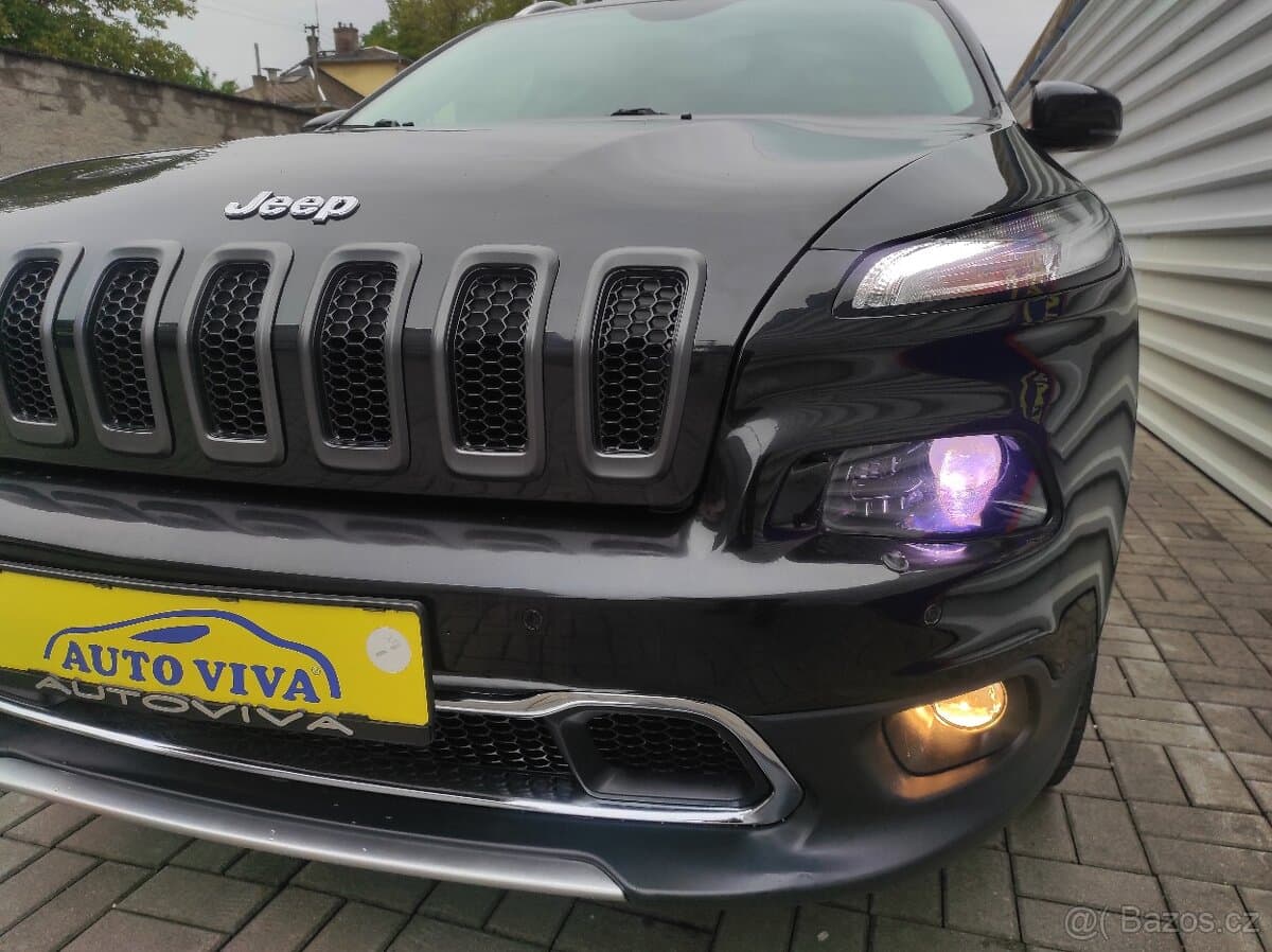 2016 Jeep CHEROKEE - 18
