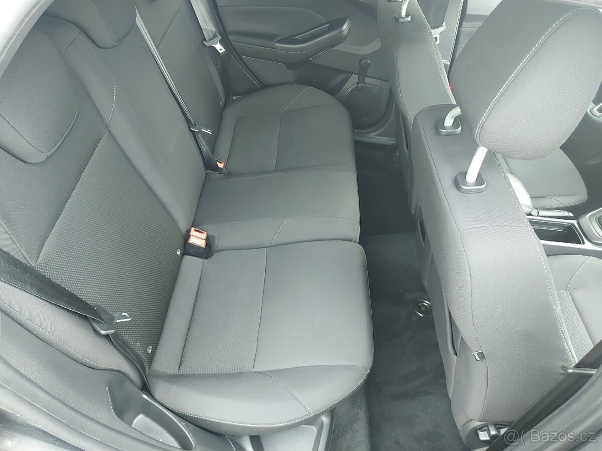 2018 Ford FOCUS - 18