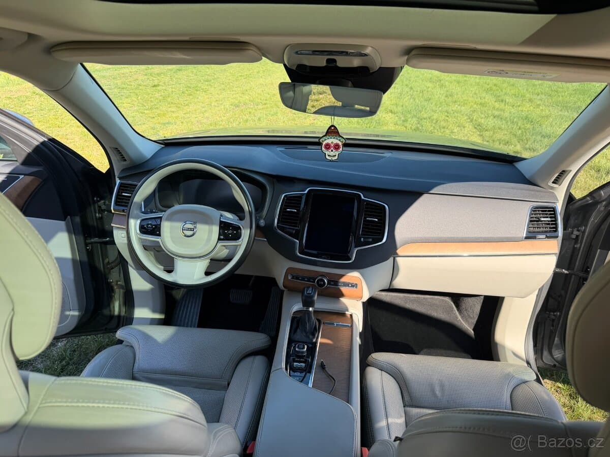2017 Volvo XC90 - 18
