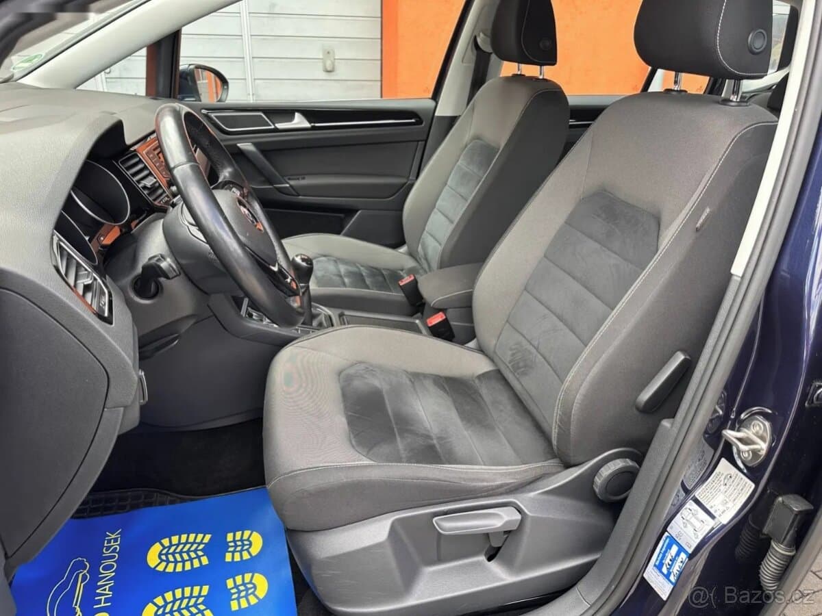 2015 Volkswagen GOLF - 18