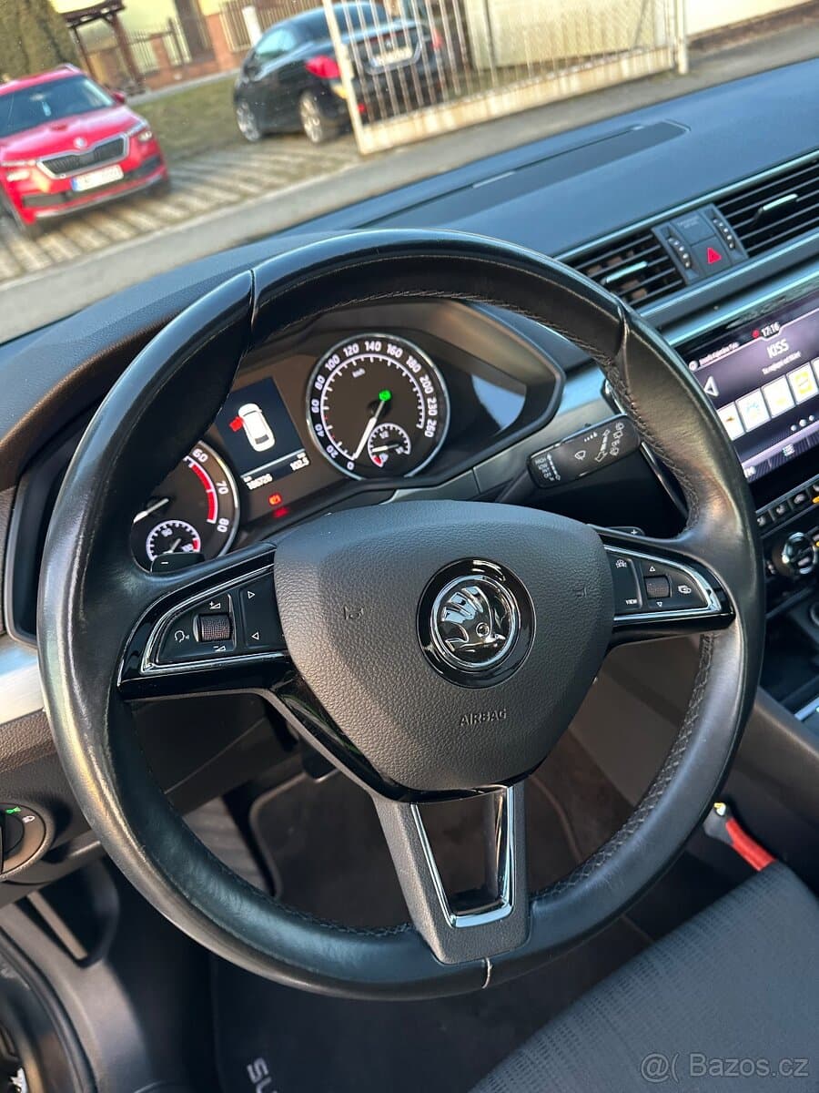 2019 Škoda SUPERB - 18