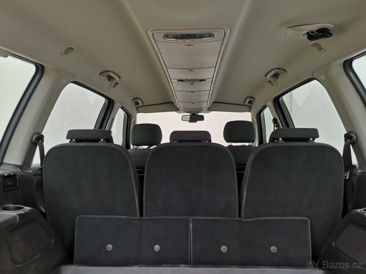 2011 Ford GALAXY - 18
