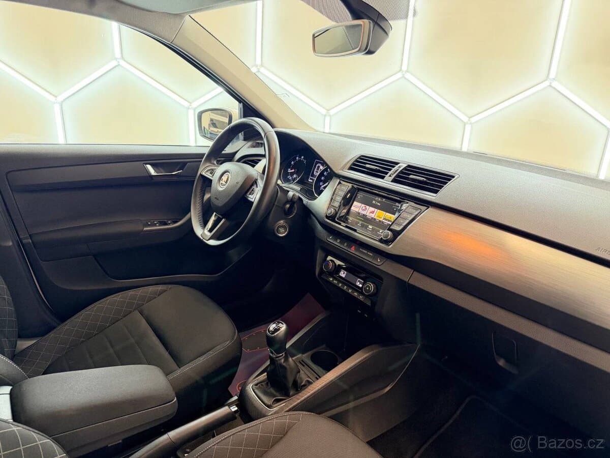 2025 Škoda FABIA - 18