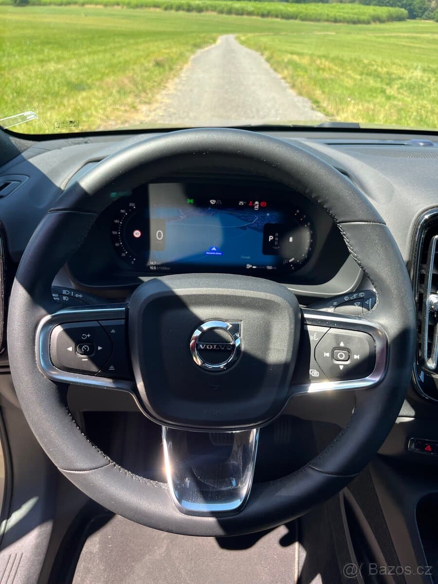 Volvo XC40 - 18