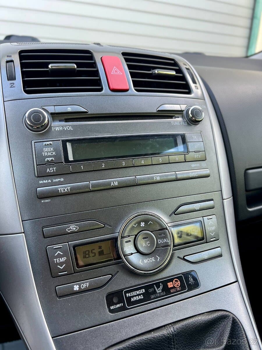 2008 Toyota AURIS - 18