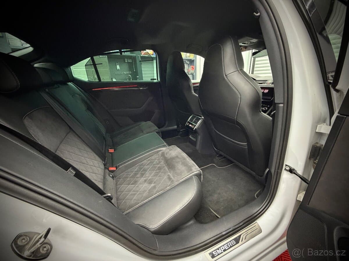 2019 Škoda SUPERB - 18
