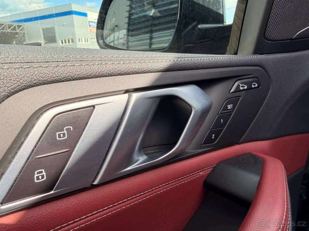 2021 BMW X6 - 18