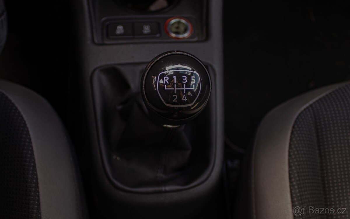 2018 Volkswagen UP! - 18