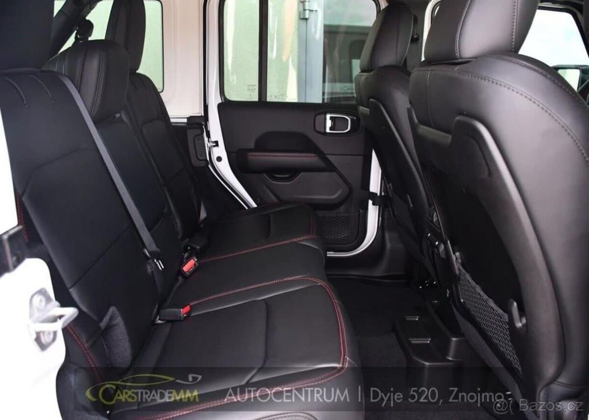 2025 Jeep WRANGLER - 18