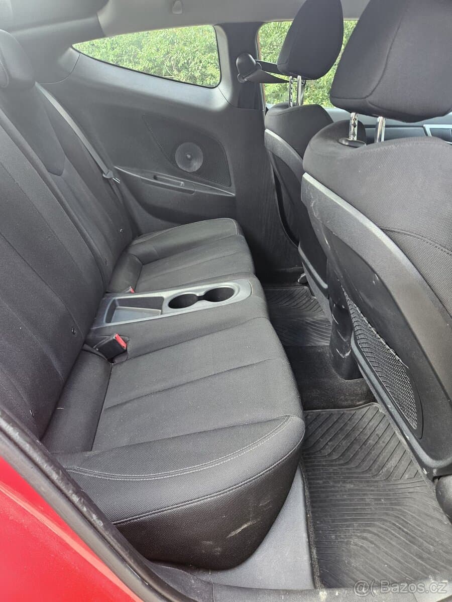 2012 Hyundai VELOSTER - 18