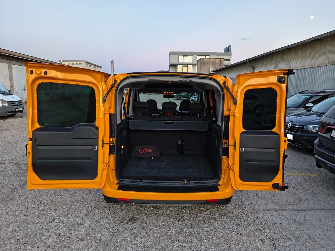 2019 Fiat DOBLO - 18