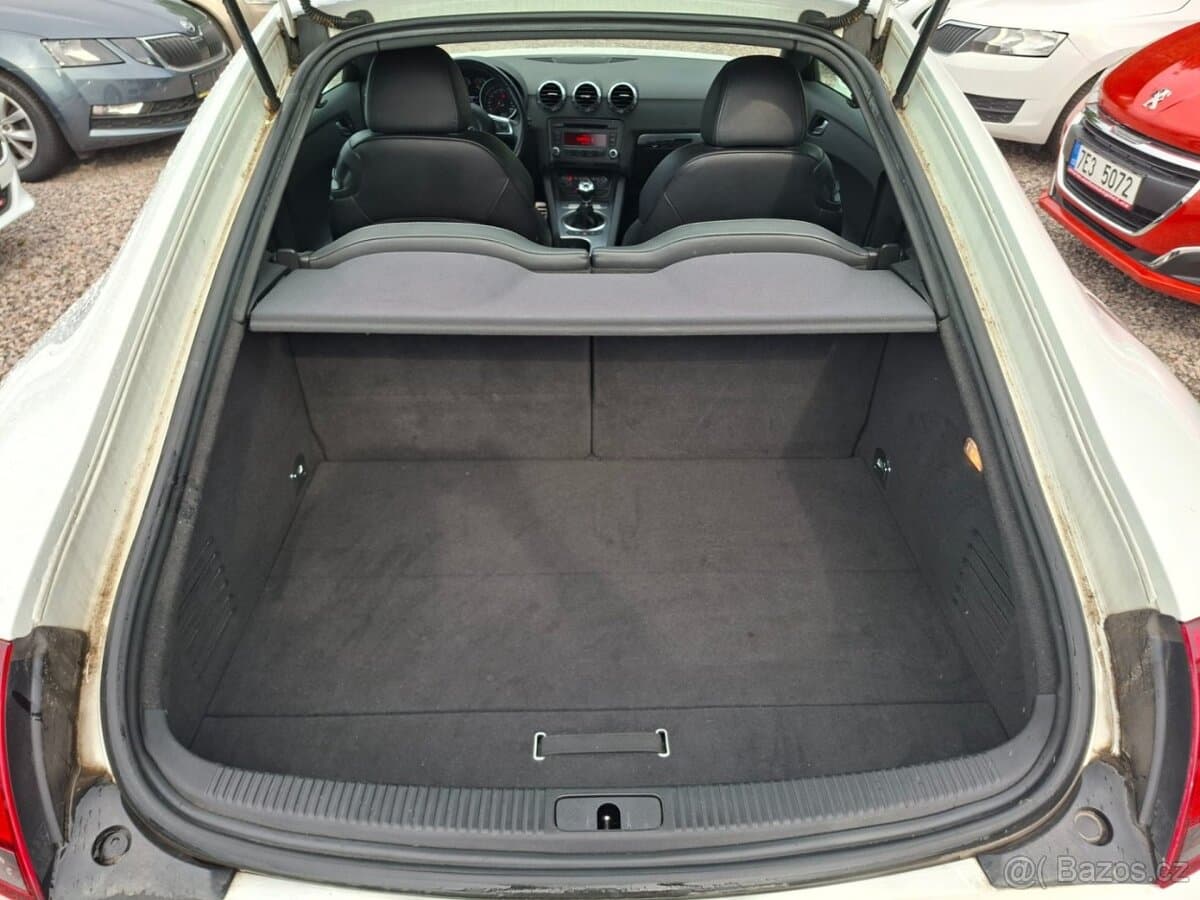 2009 Audi TT - 18