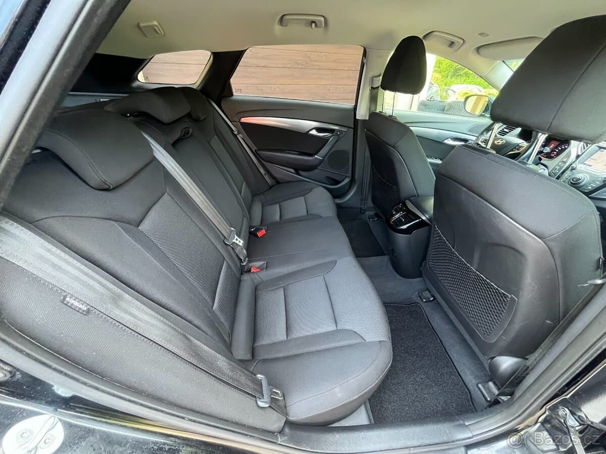 2011 Hyundai i40 - 18
