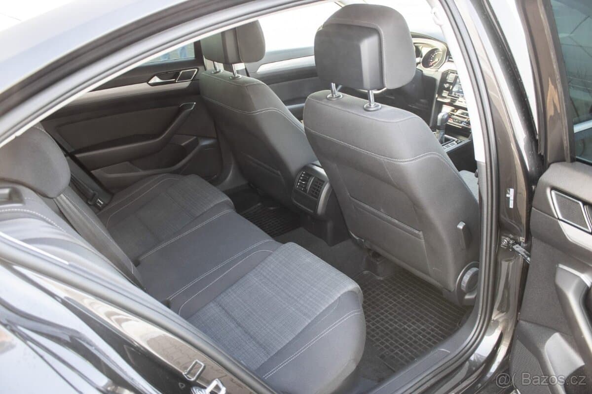 2020 Volkswagen PASSAT - 18
