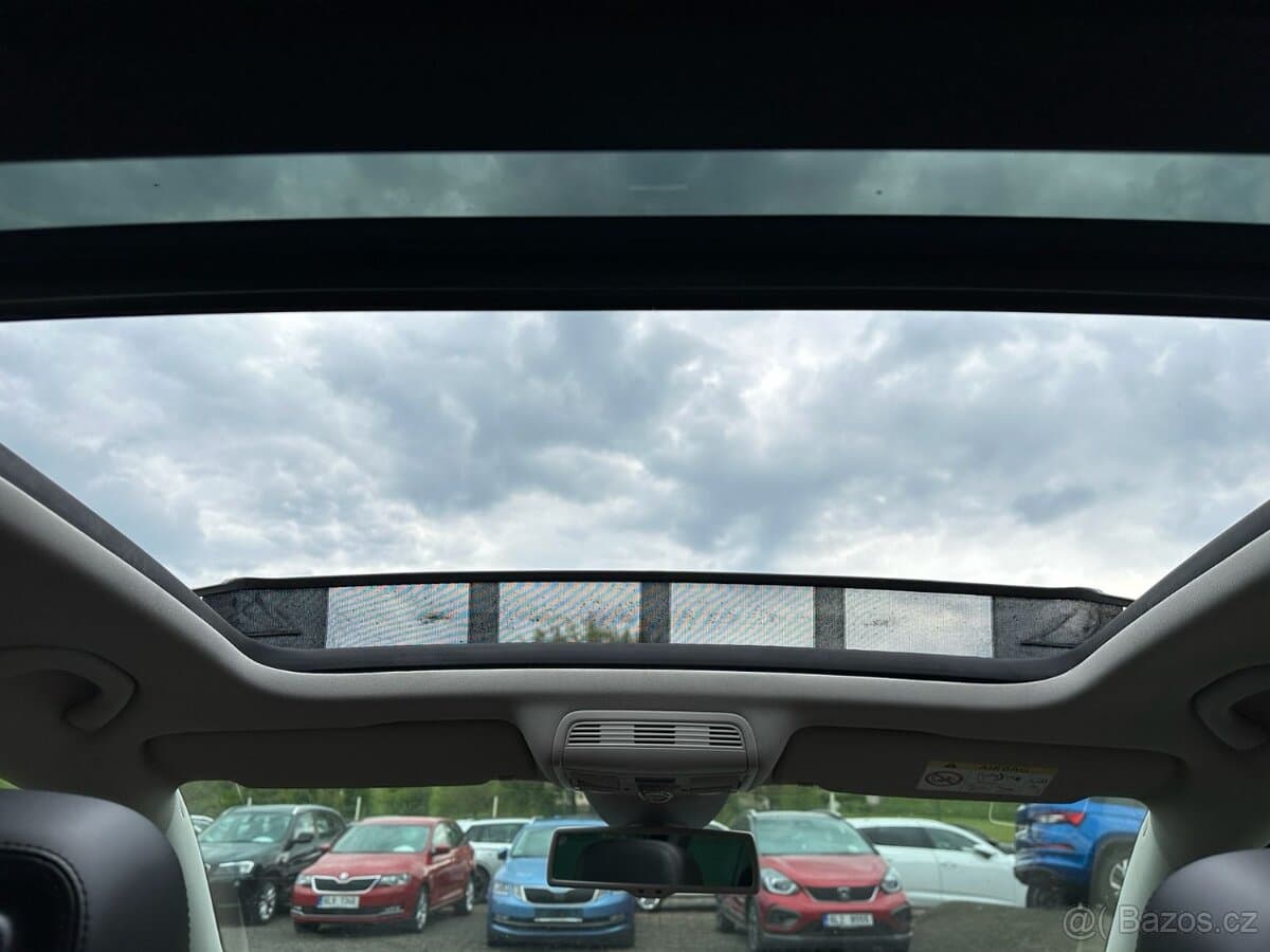 2014 Volkswagen PASSAT - 18