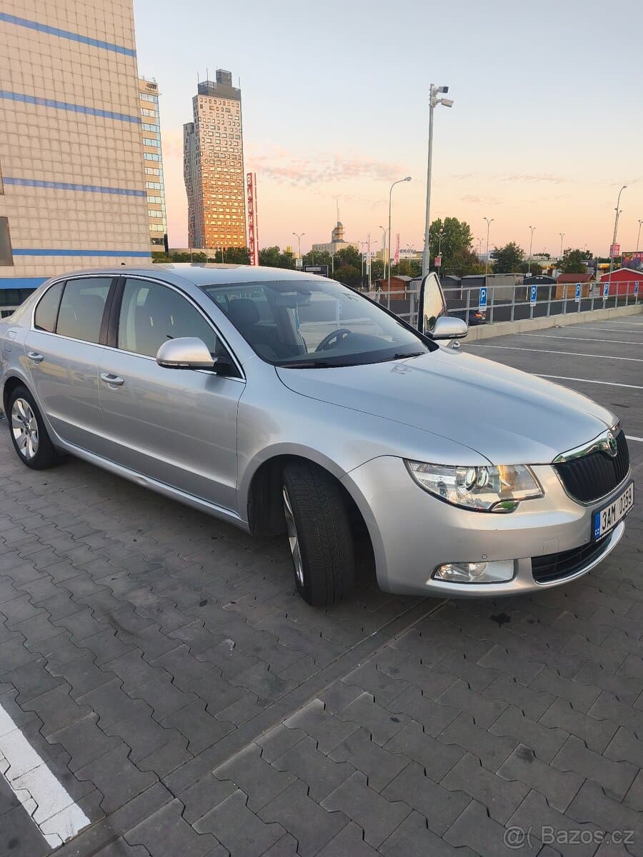2013 Škoda SUPERB - 18
