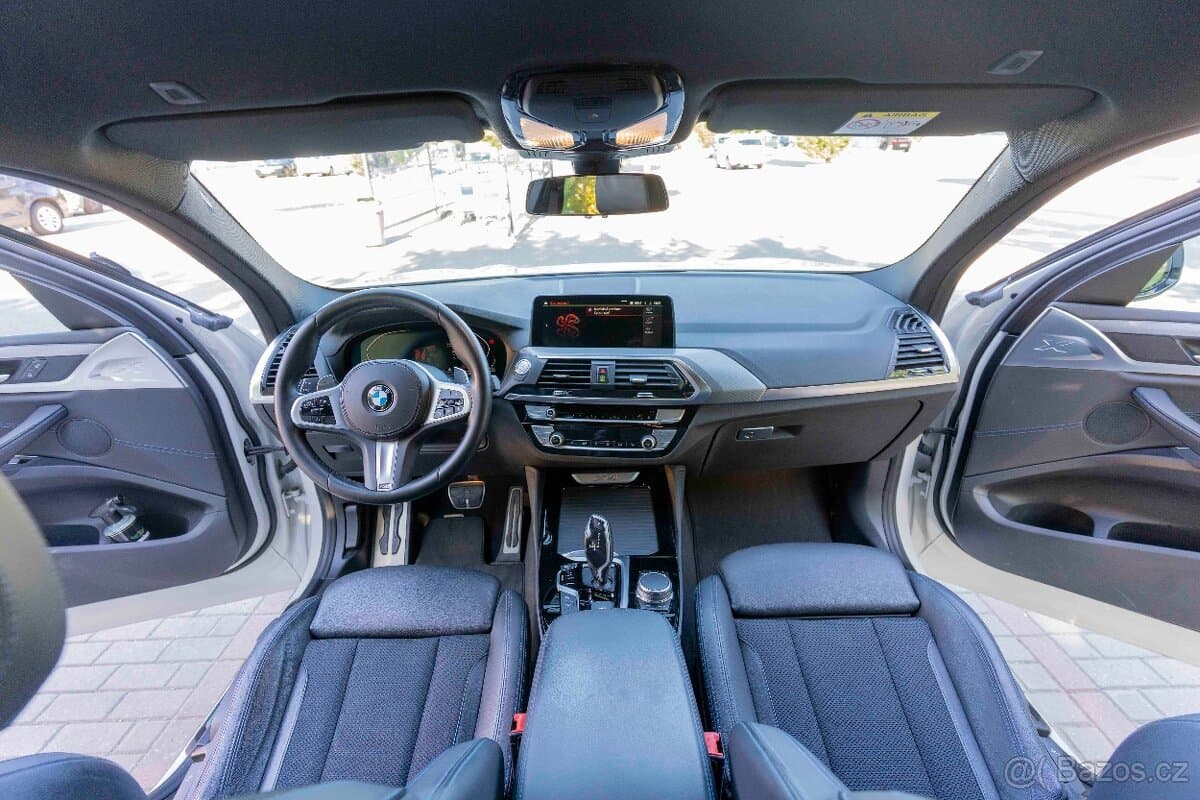 2021 BMW X4 - 18