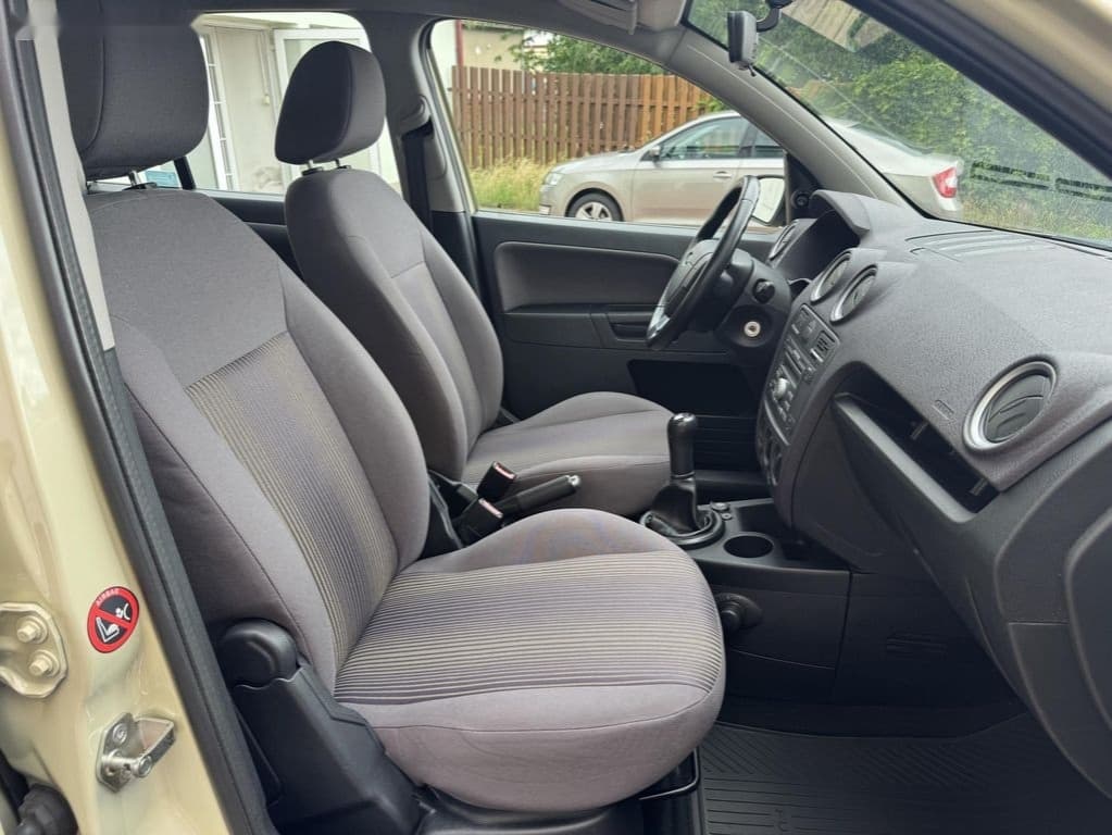 2009 Ford FUSION - 18