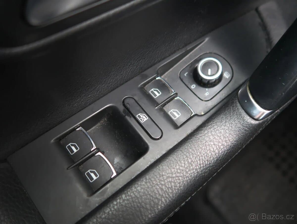 2009 Volkswagen PASSAT CC - 18