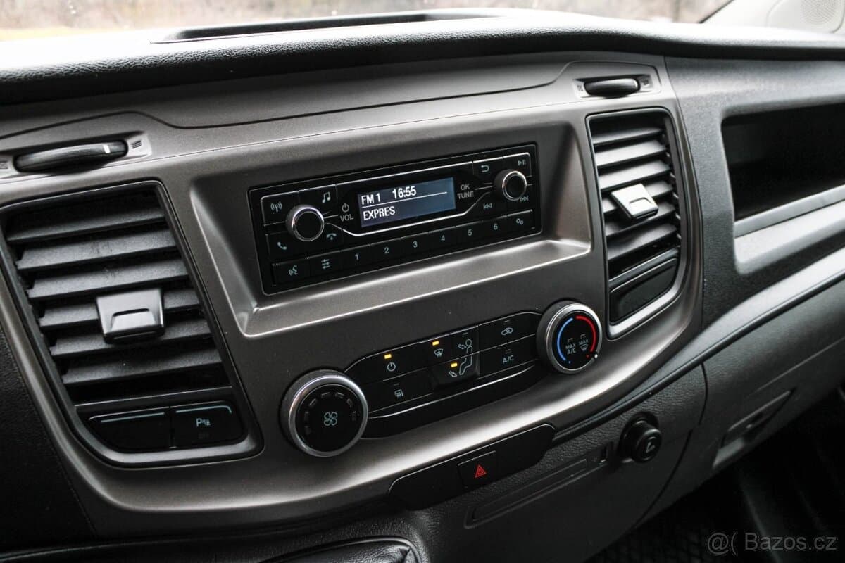 2018 Ford TRANSIT - 18