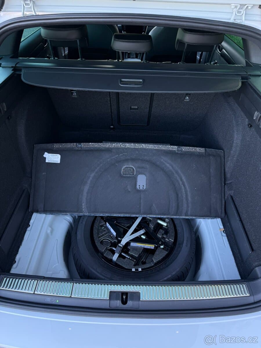 2023 Škoda SUPERB - 18