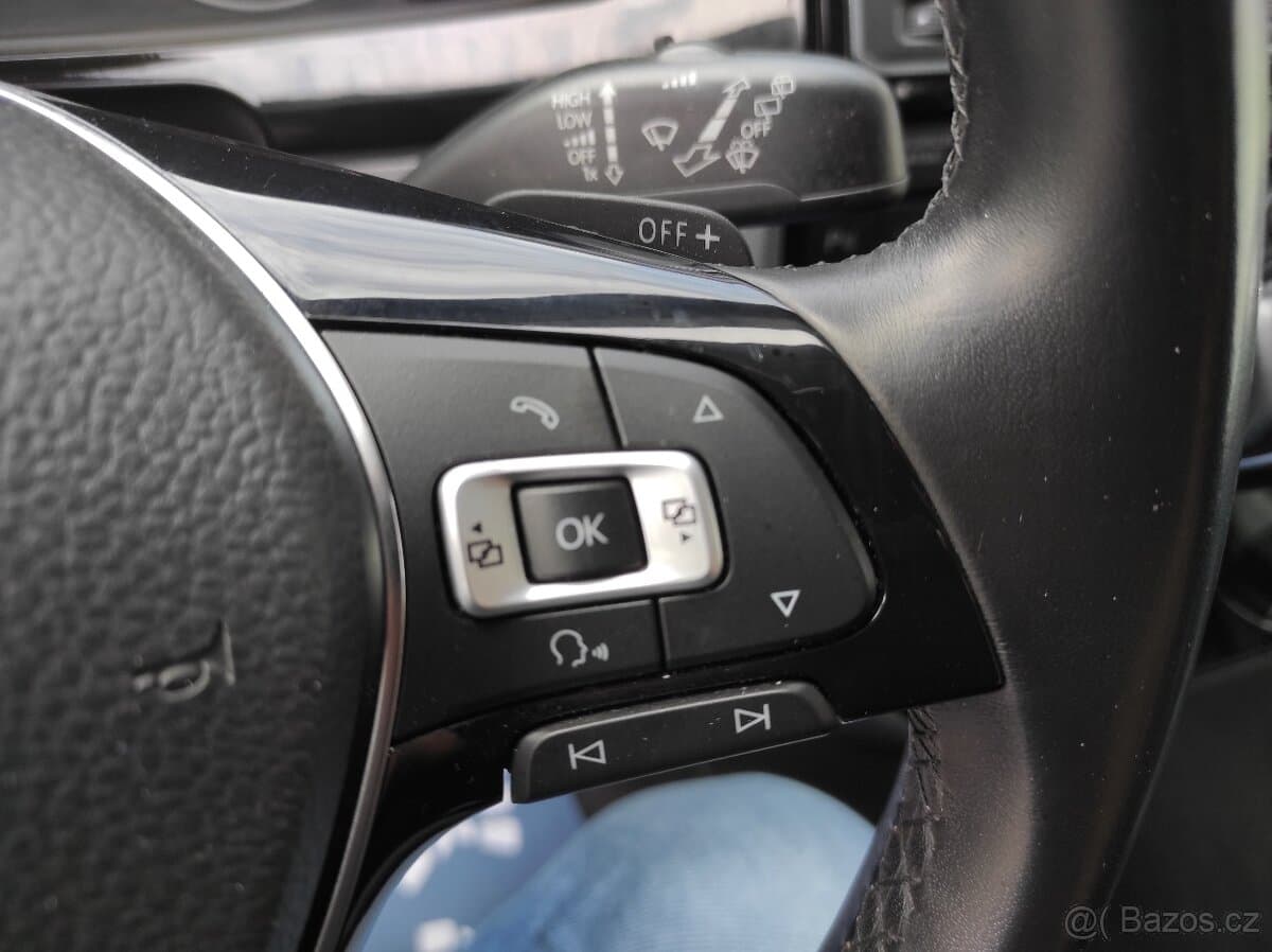 2018 Volkswagen MULTIVAN - 18