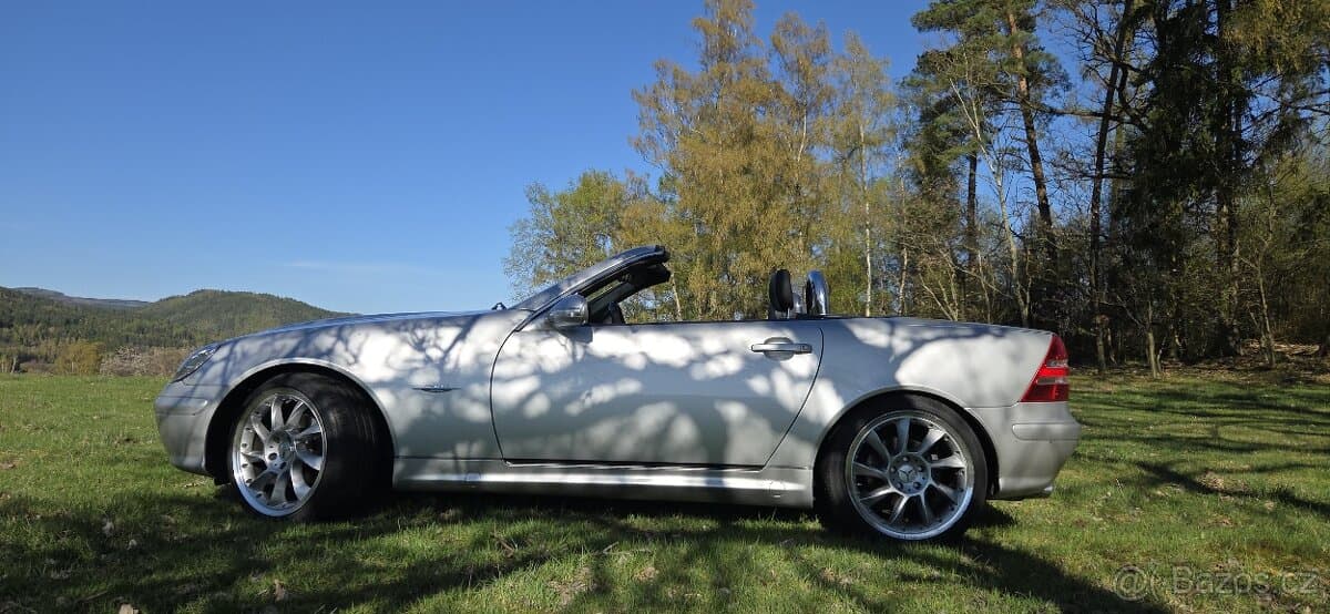 2004 Mercedes-Benz SL - 18