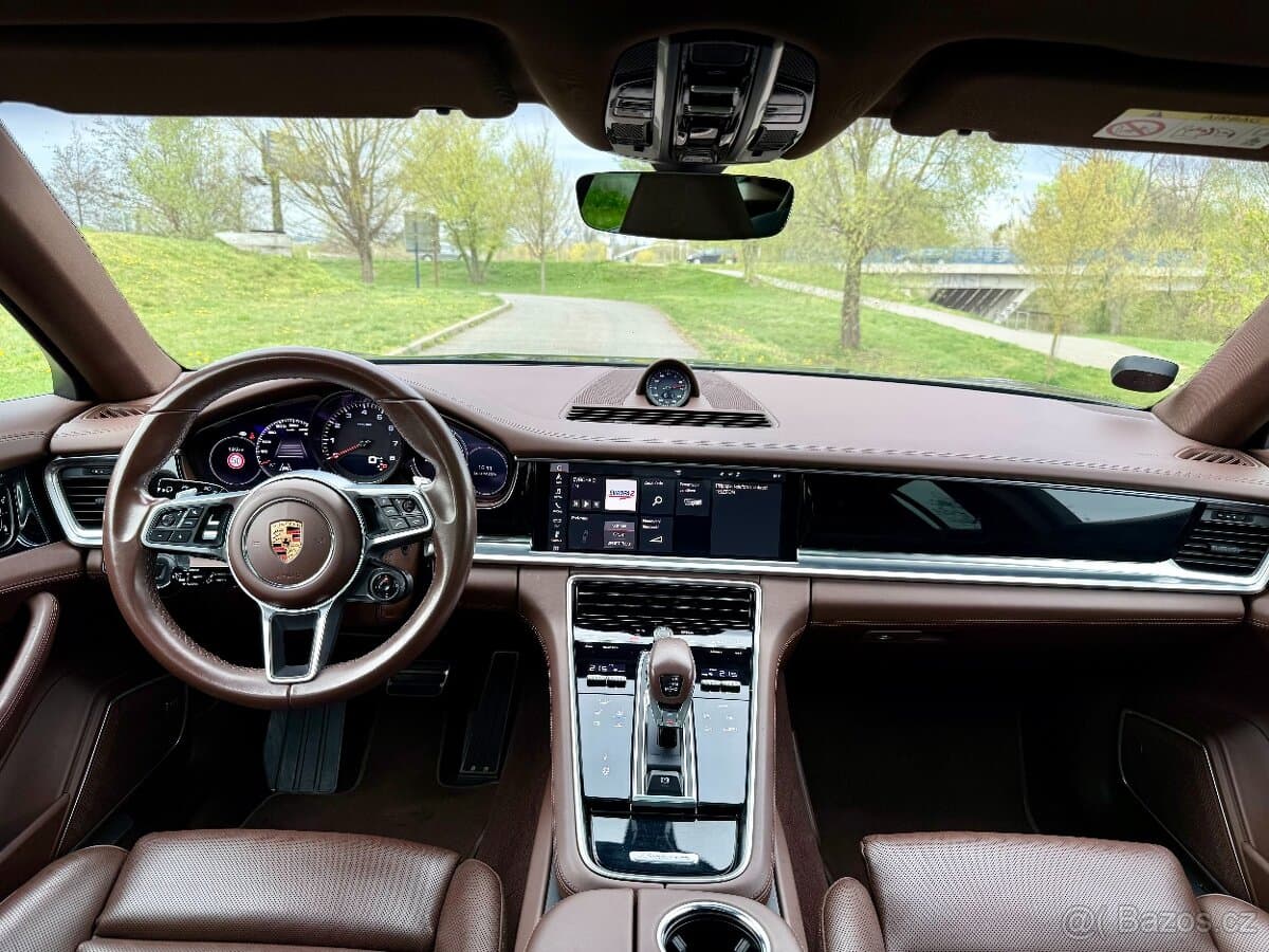 2018 Porsche PANAMERA - 18