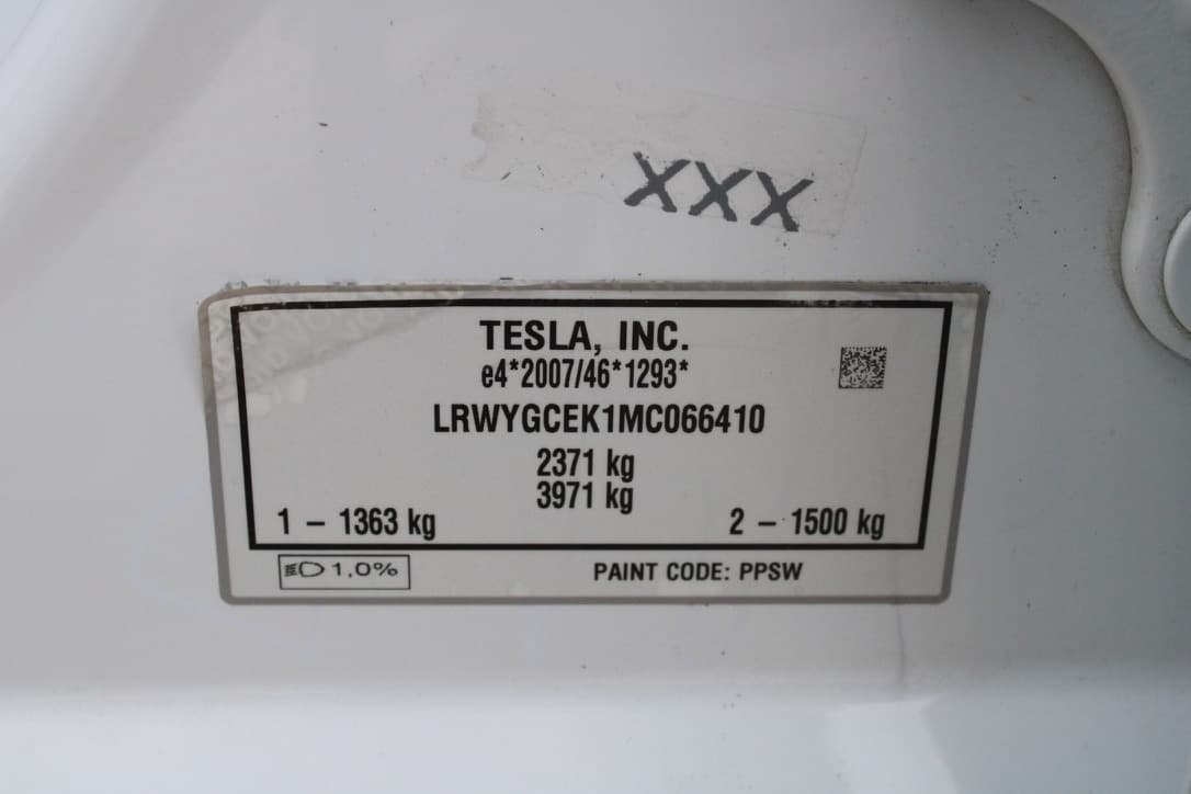 2021 Tesla MODEL Y - 18