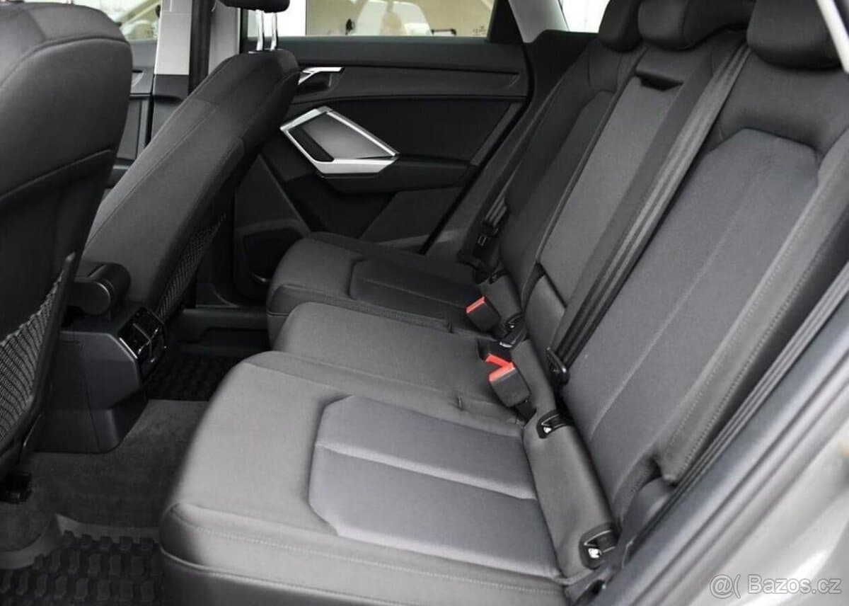 2020 Audi Q3 - 18