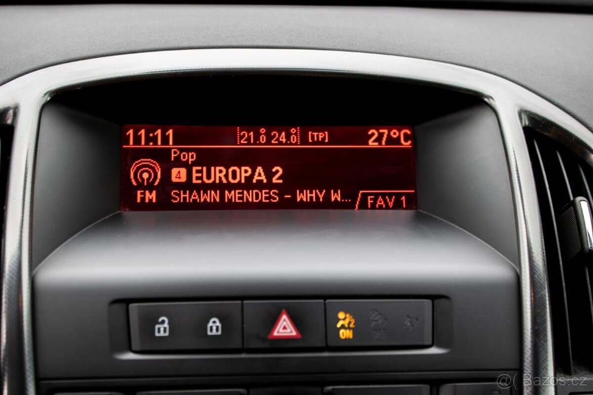 2011 Opel ASTRA - 18