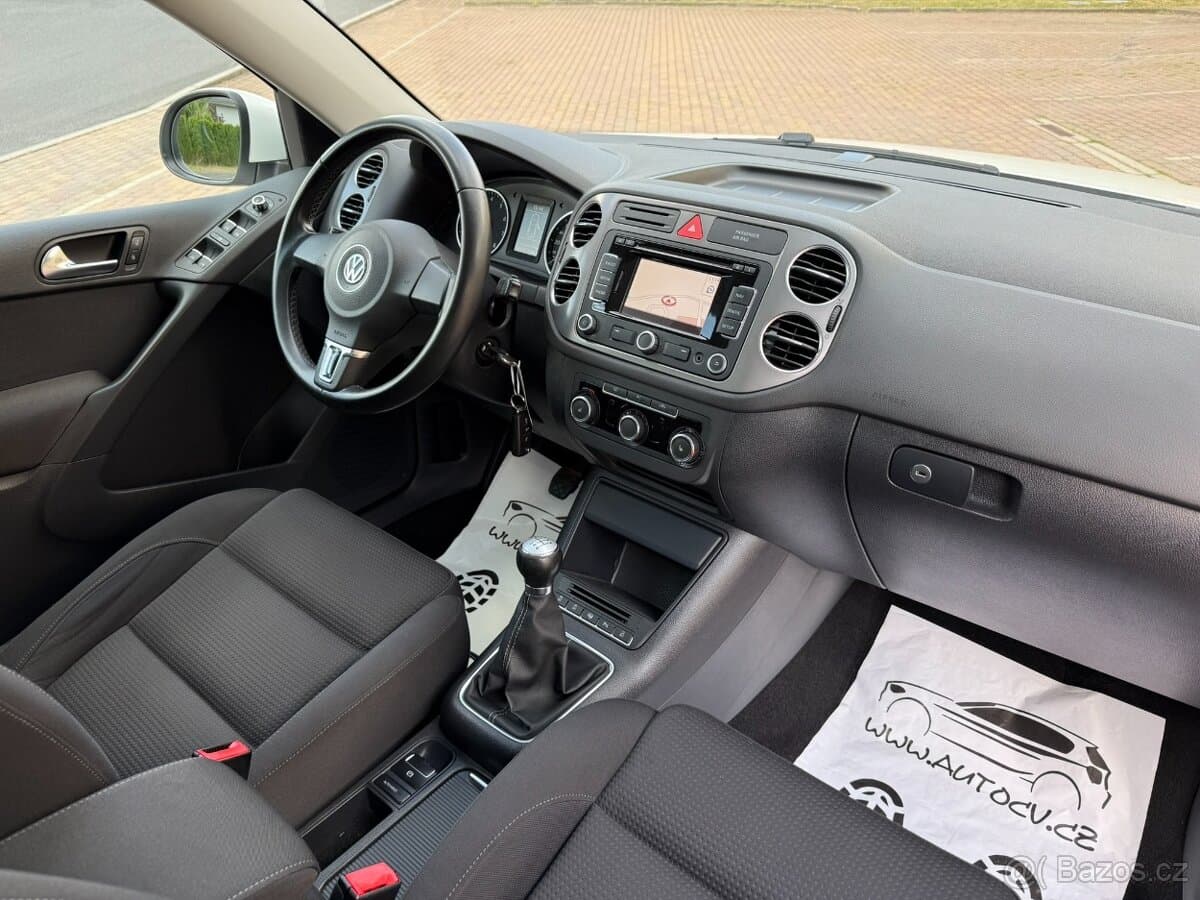 2011 Volkswagen TIGUAN - 18